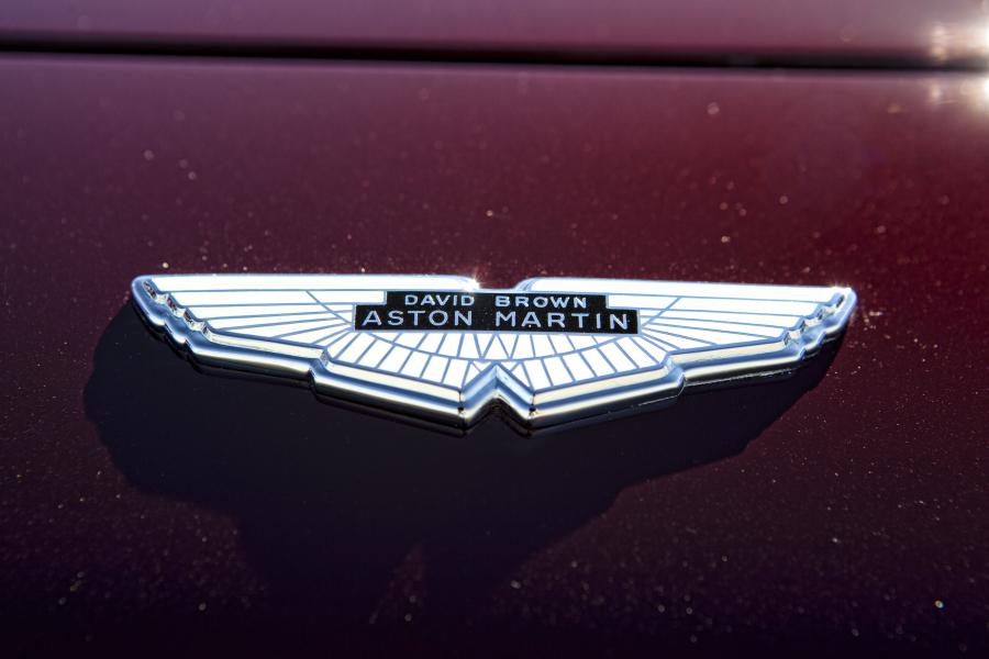 Логотип Aston Martin DB4 (DB4/794/L) 1962 года  (фото 9 из 29)